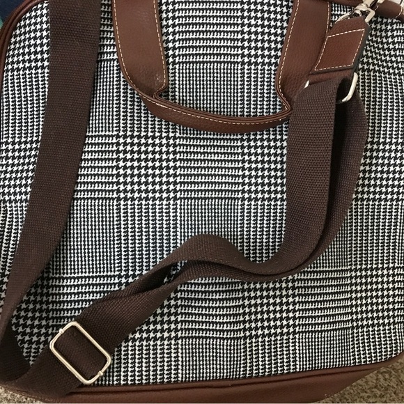 Barrington x the Honda classic houndstooth computer laptop crossbody bag - Picture 6 of 12
